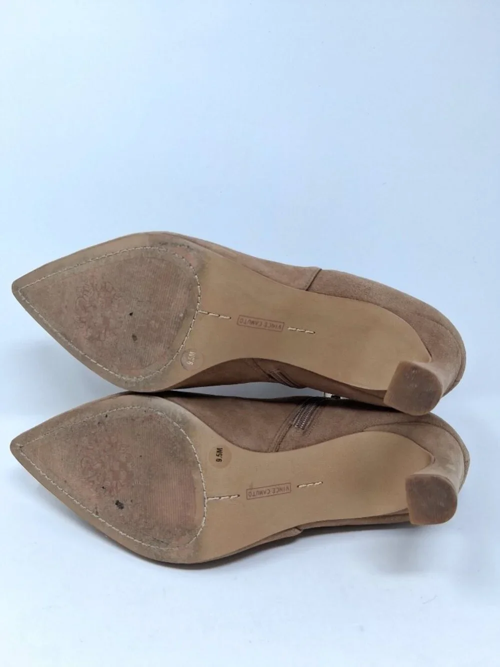 Vince Camuto Keeshey Suede Pointed Toe Heeled Ankle Booties 9.5M